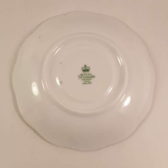 Pretty Pretty Royal Standard pink rose and heavy gold teacup and saucer - Picture 8 of 9